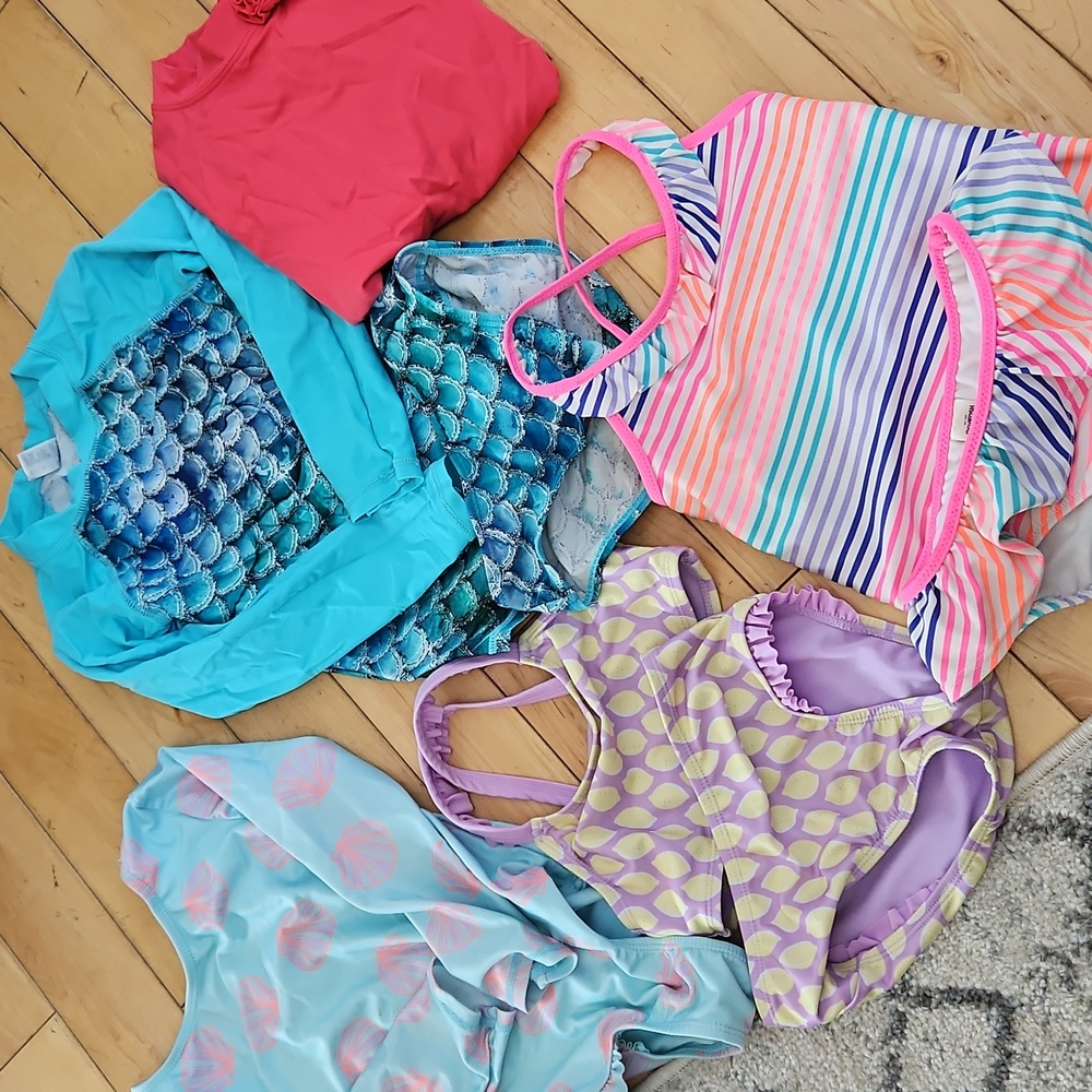 Girls size 5 bathing suits